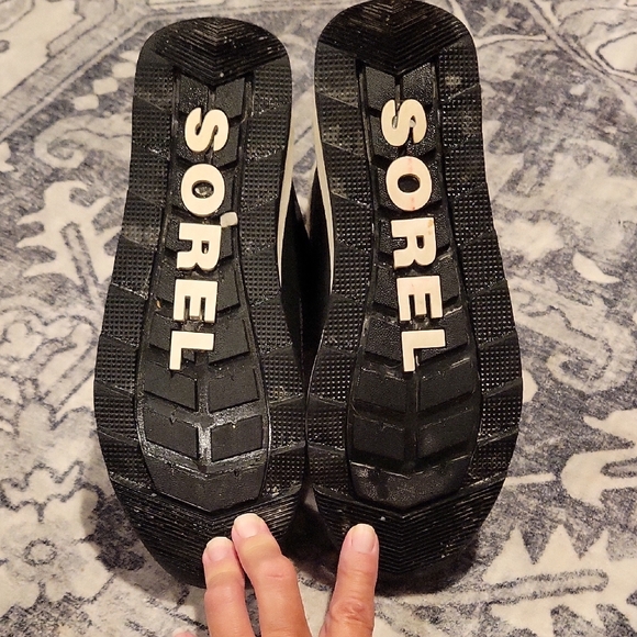 Sorel Faux Fur Ankle Boots - Picture 11 of 11